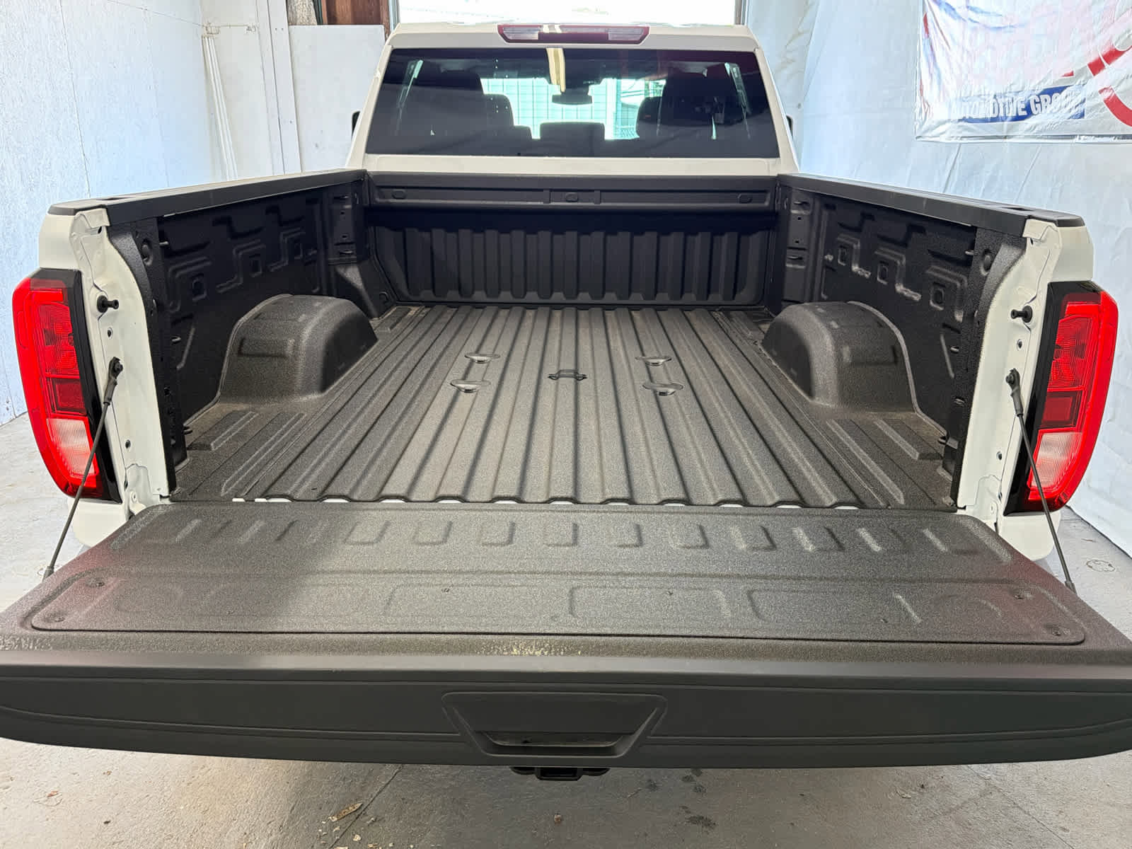New 2026 GMC Sierra 2500 Pro AWD/4WD image 9