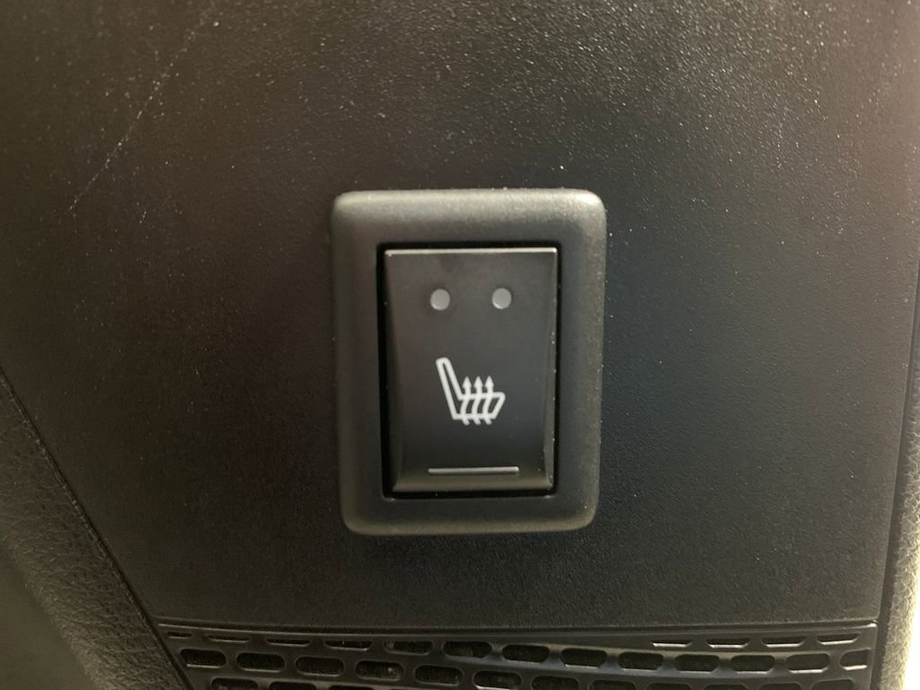 Used 2019 Chrysler Pacifica Touring-L Plus w/ Advanced Safetytec Group FWD image 19