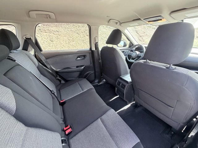 Used 2023 Nissan Rogue SV image 26