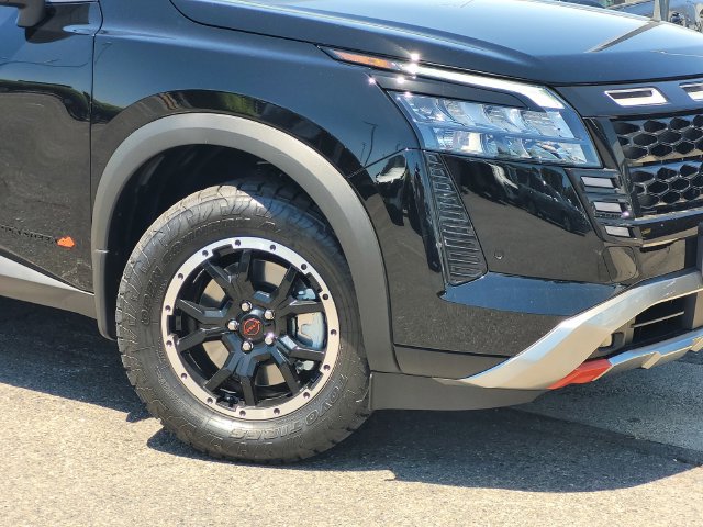 New 2026 Nissan Pathfinder Rock Creek AWD/4WD image 3