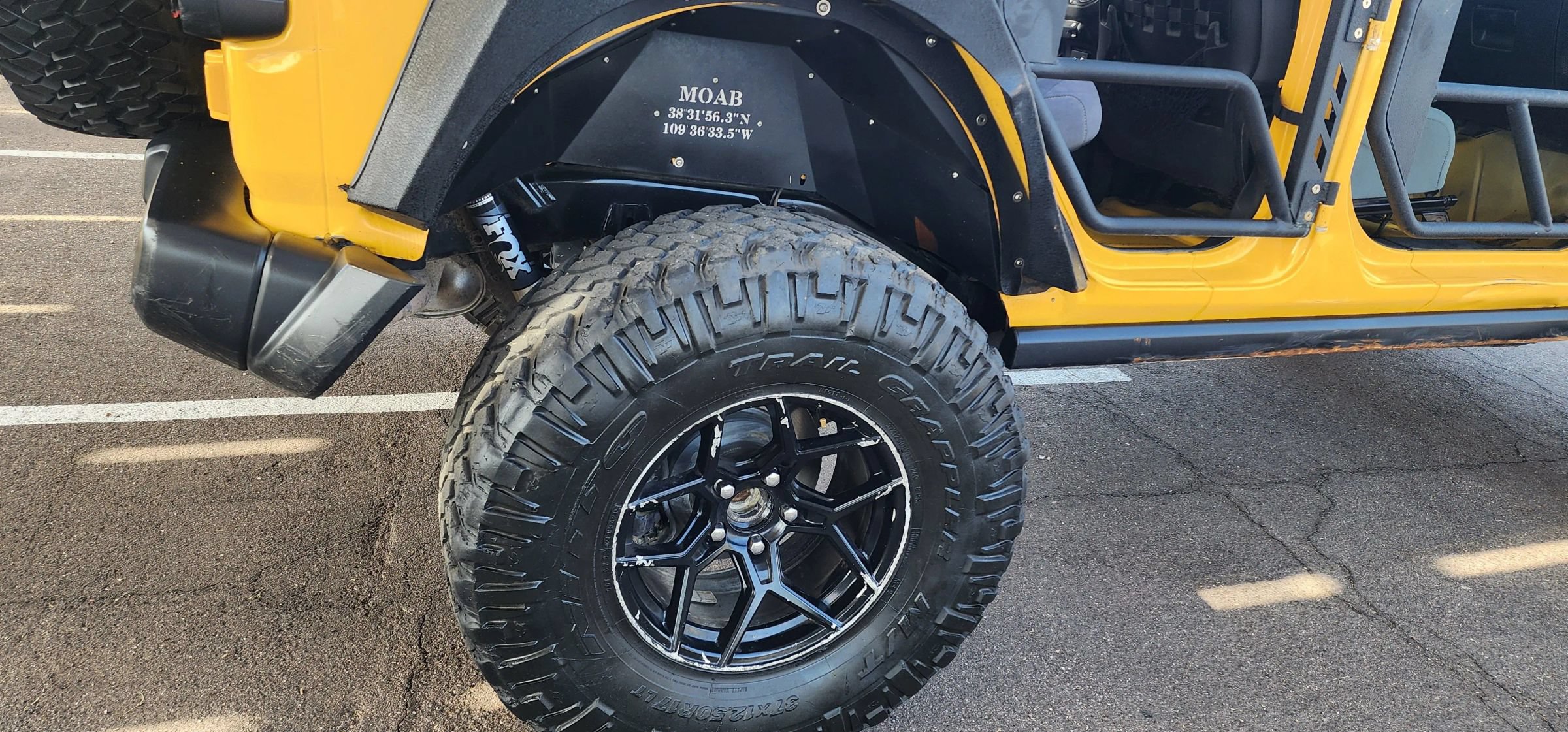 Used 2019 Jeep Wrangler Unlimited Rubicon w/ Cold Weather Group AWD/4WD image 17