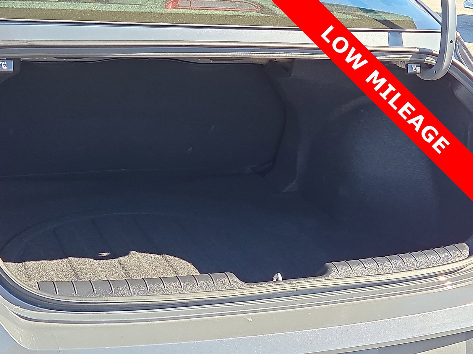 Used 2024 Hyundai Elantra SEL image 9