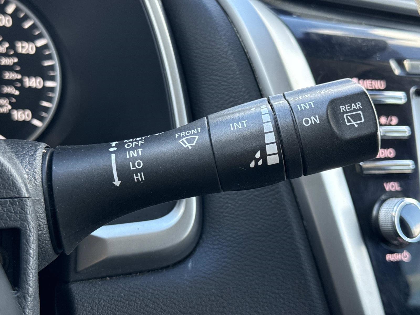 Used 2020 Nissan Murano S w/ Technology Package image 16