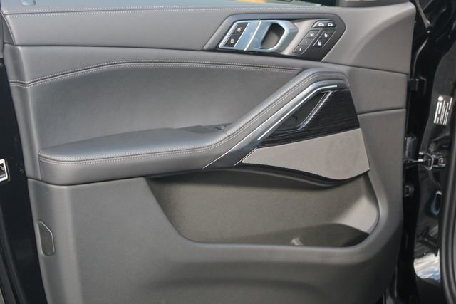 New 2026 BMW X6 xDrive40i w/ Executive Package image 20