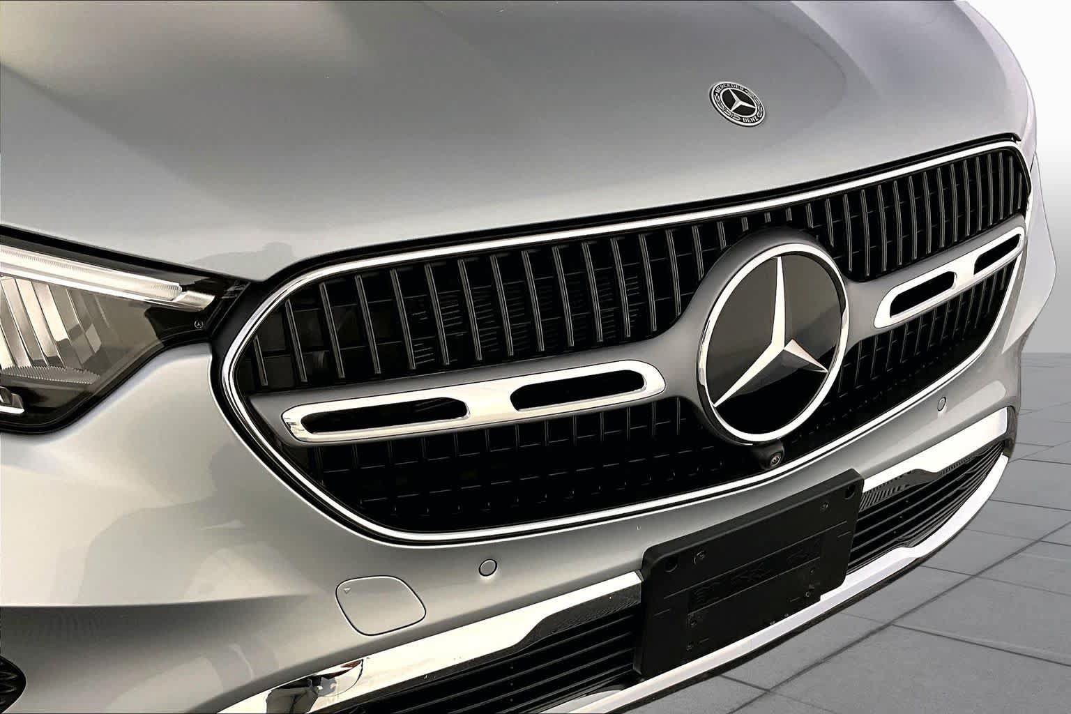 Used 2026 Mercedes-Benz GLC 300 4MATIC image 32