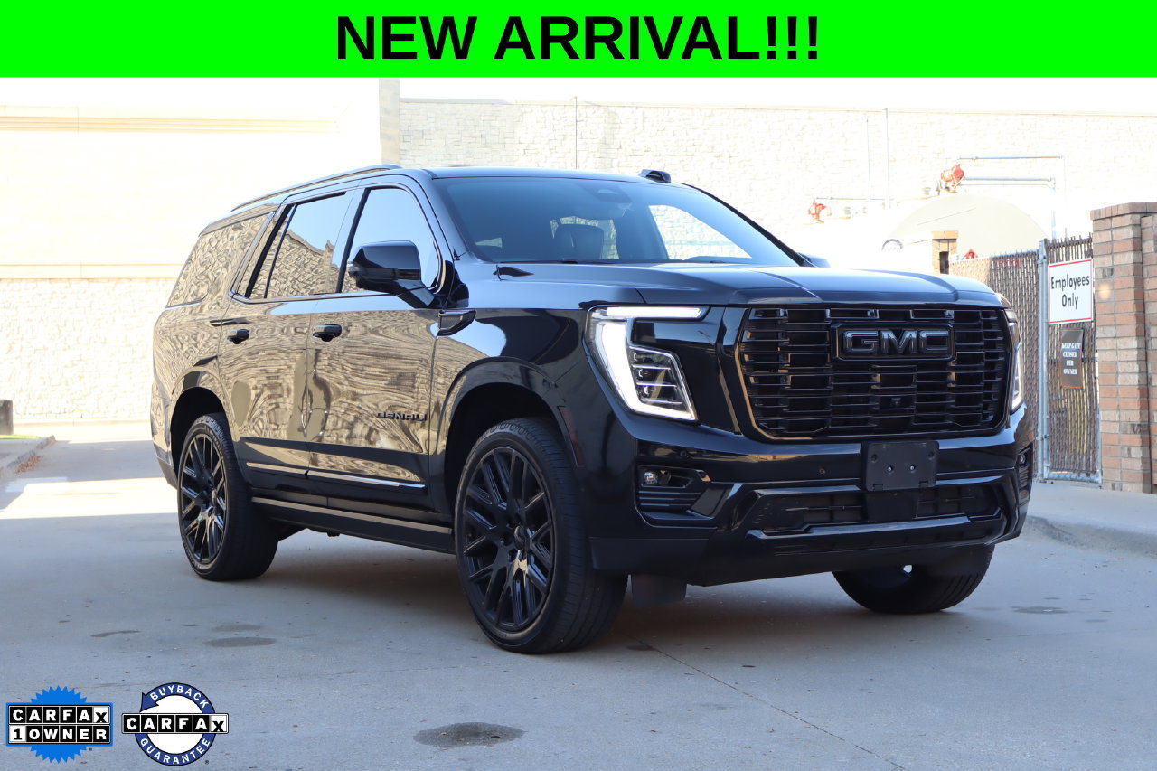 Used 2025 GMC Yukon Denali Ultimate AWD/4WD image 1