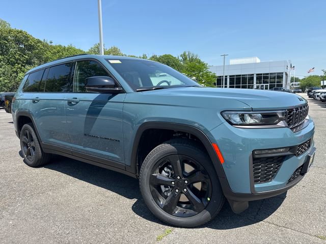 New 2026 Jeep Grand Cherokee L Limited w/ Limited Altitude Package