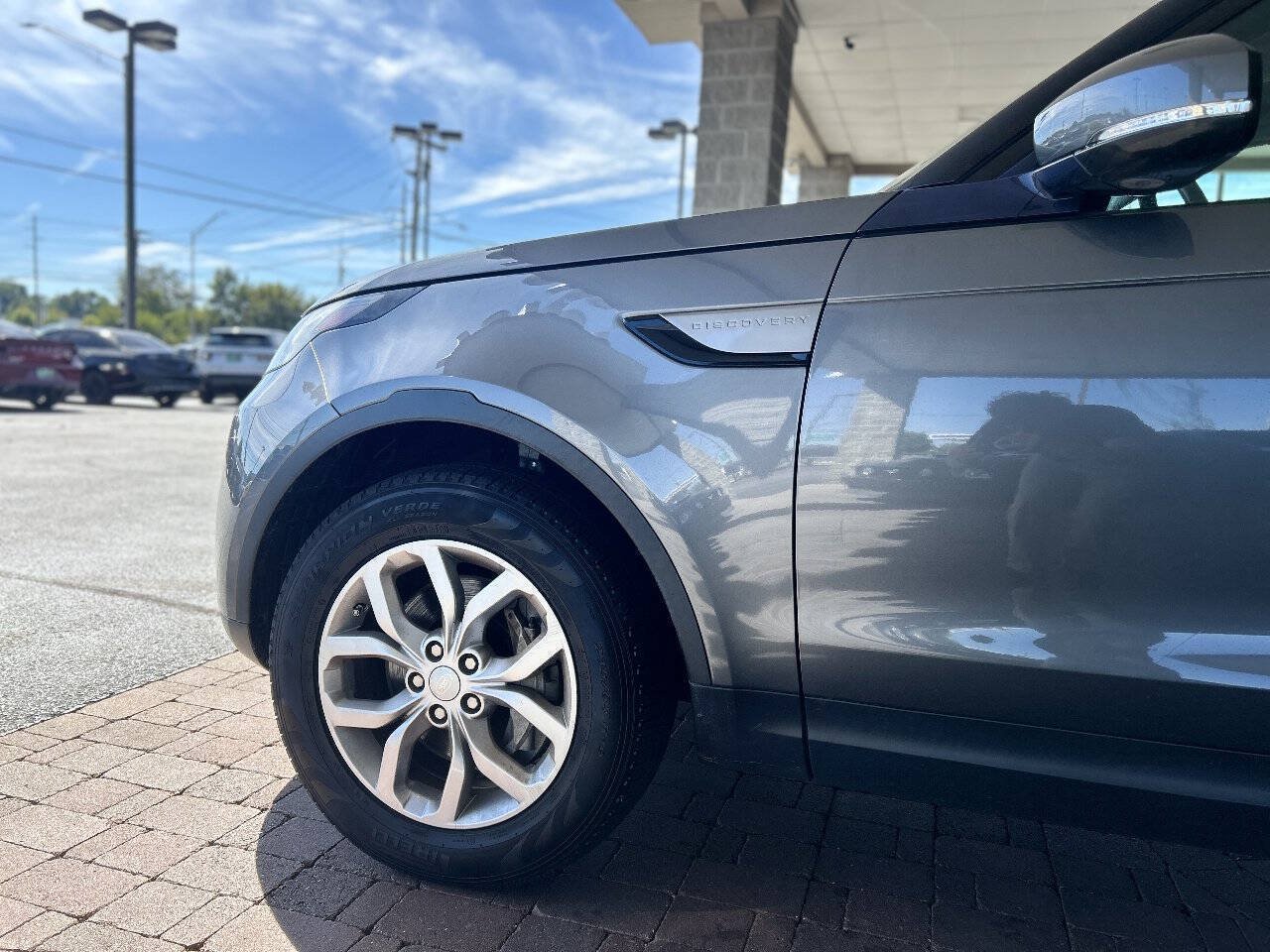 Used 2018 Land Rover Discovery SE AWD/4WD image 8