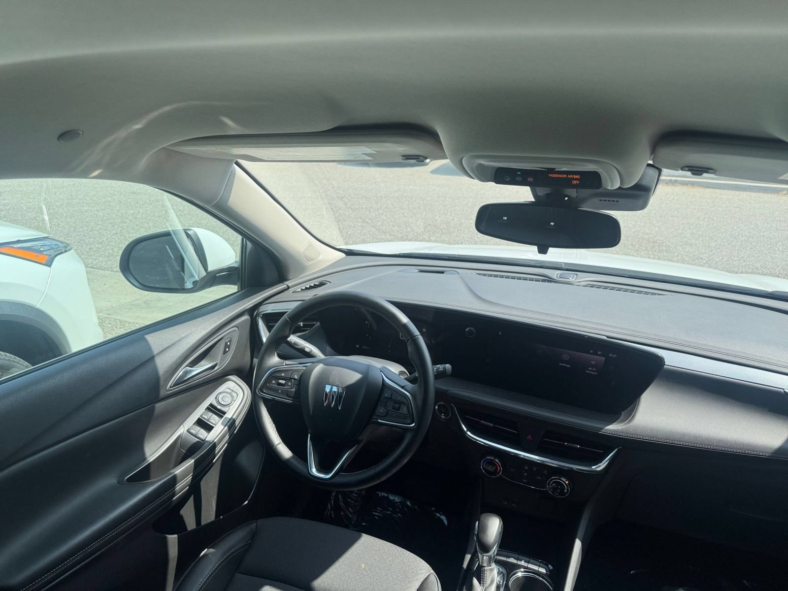 Used 2025 Buick Encore GX Preferred FWD image 34