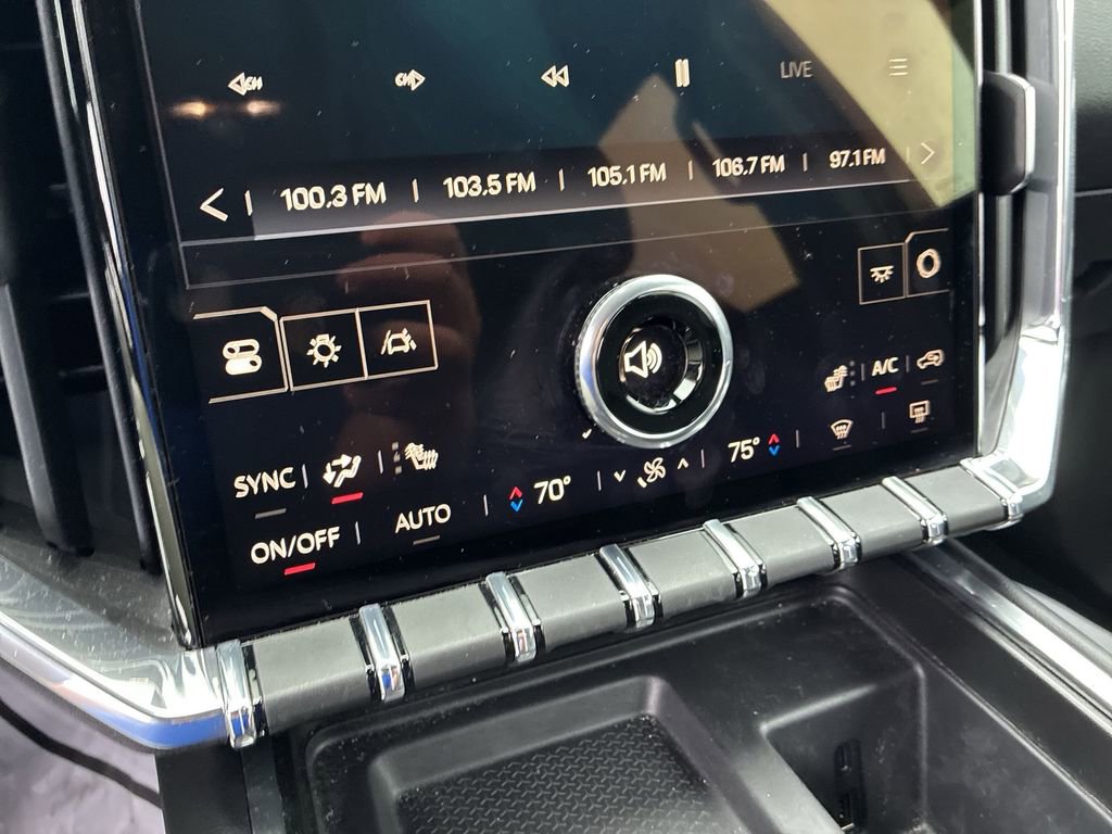 Used 2024 GMC Acadia Elevation FWD image 17