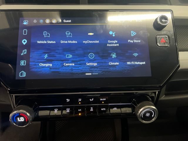 New 2027 Chevrolet Bolt LT w/ Comfort Package FWD image 17