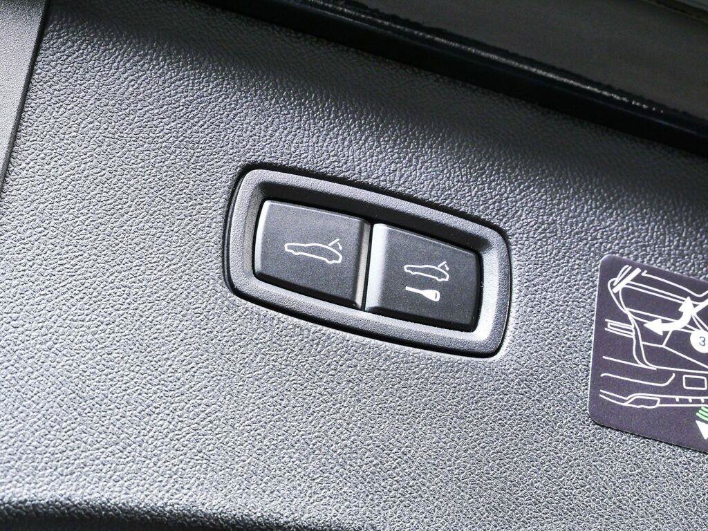 New 2026 Porsche Cayenne GTS AWD/4WD image 33
