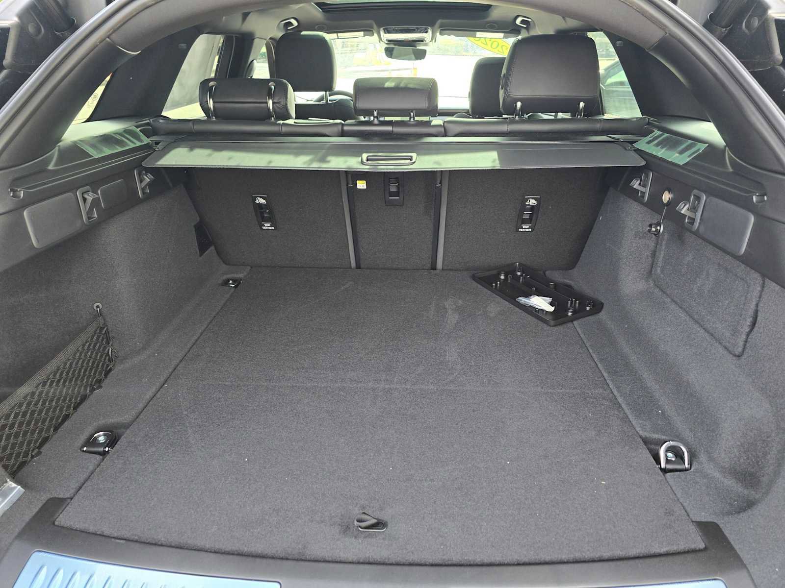 Used 2026 Land Rover Range Rover Velar S image 17