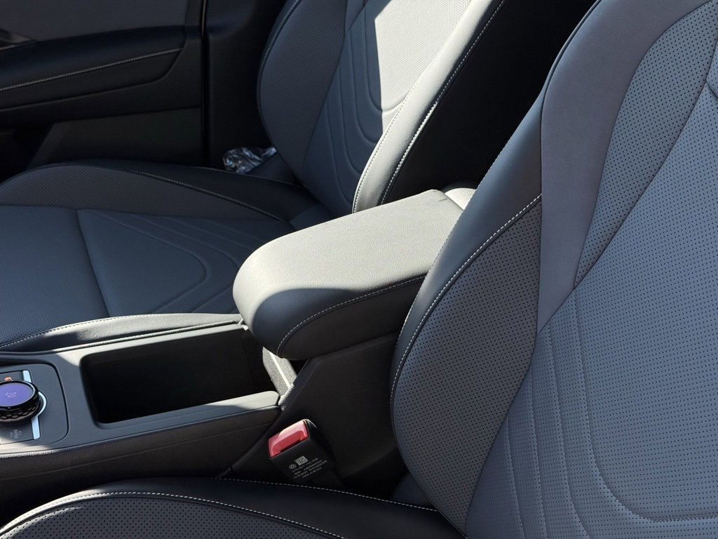 New 2025 Volkswagen Tiguan SE R-Line image 21