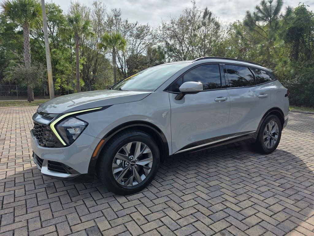 Used 2023 Kia Sportage SX image 3