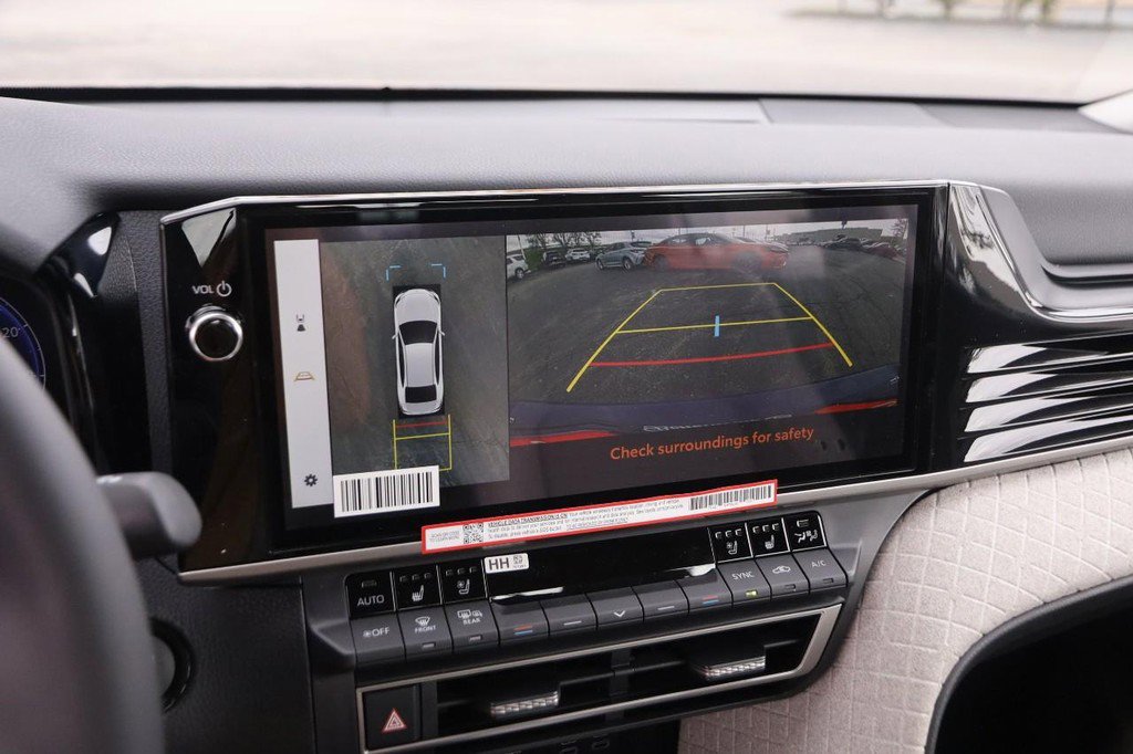 Used 2026 Toyota Camry XLE w/ Premium Plus Package image 17