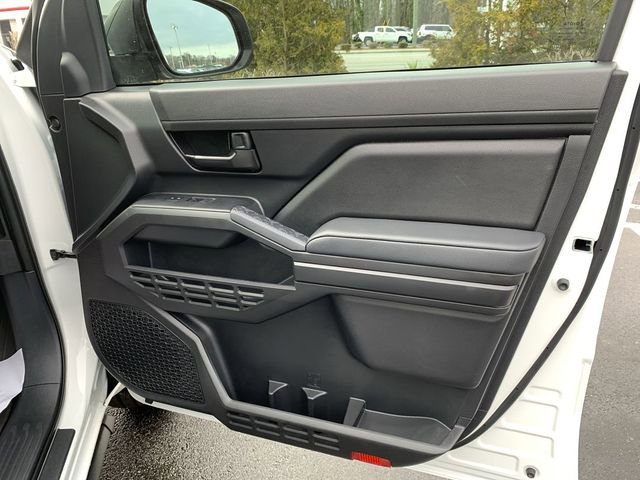 Used 2024 Toyota Tacoma SR image 13