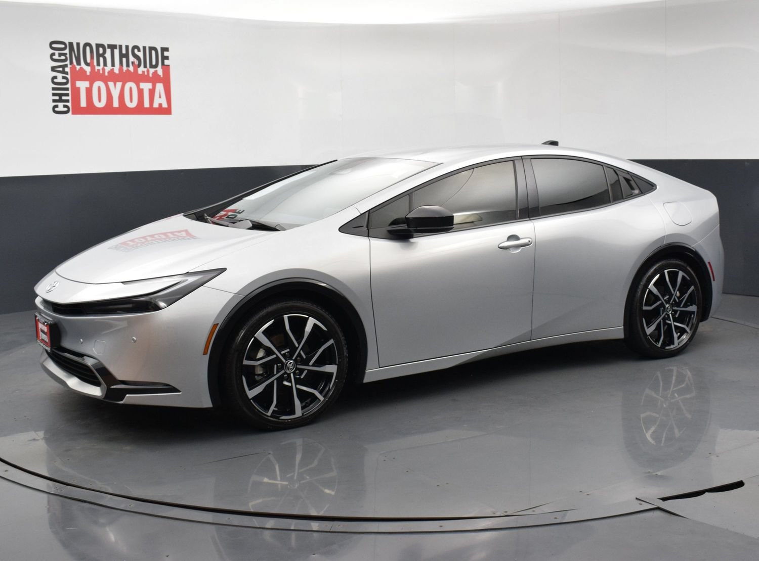 Used 2026 Toyota Prius Plug-In Hybrid FWD image 8