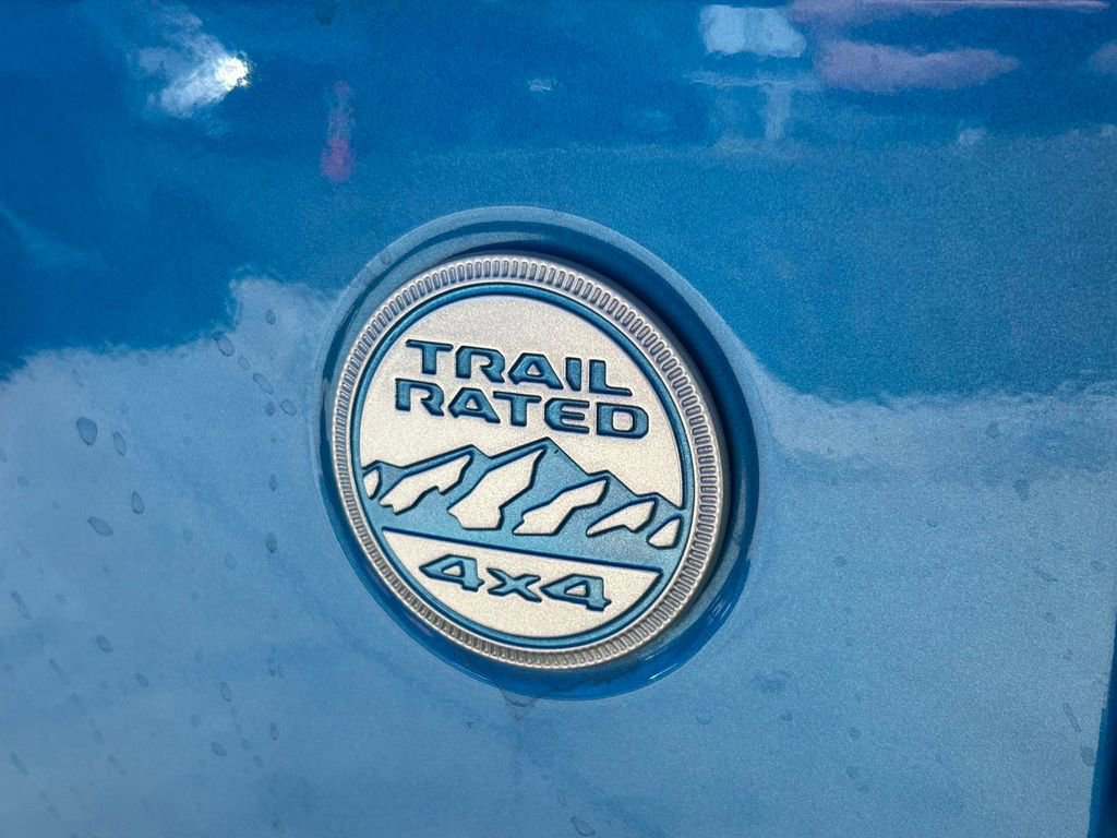 Used 2023 Jeep Wrangler Unlimited Sahara w/ Cold Weather Group image 18