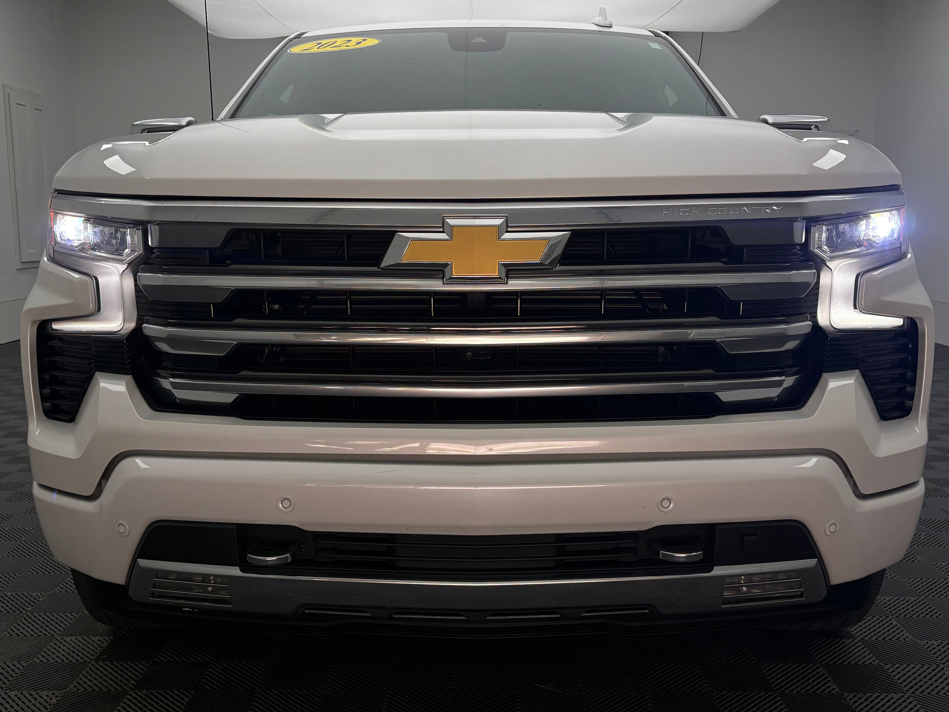 Used 2023 Chevrolet Silverado 1500 High Country AWD/4WD image 15