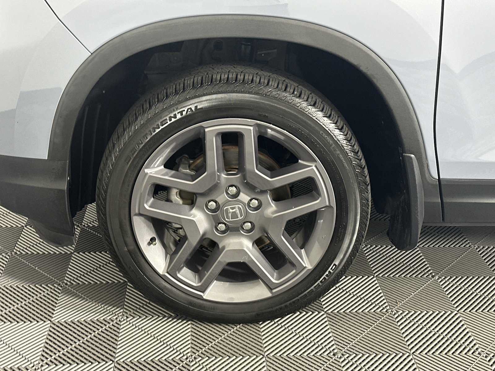 Used 2023 Honda Passport EX-L image 12