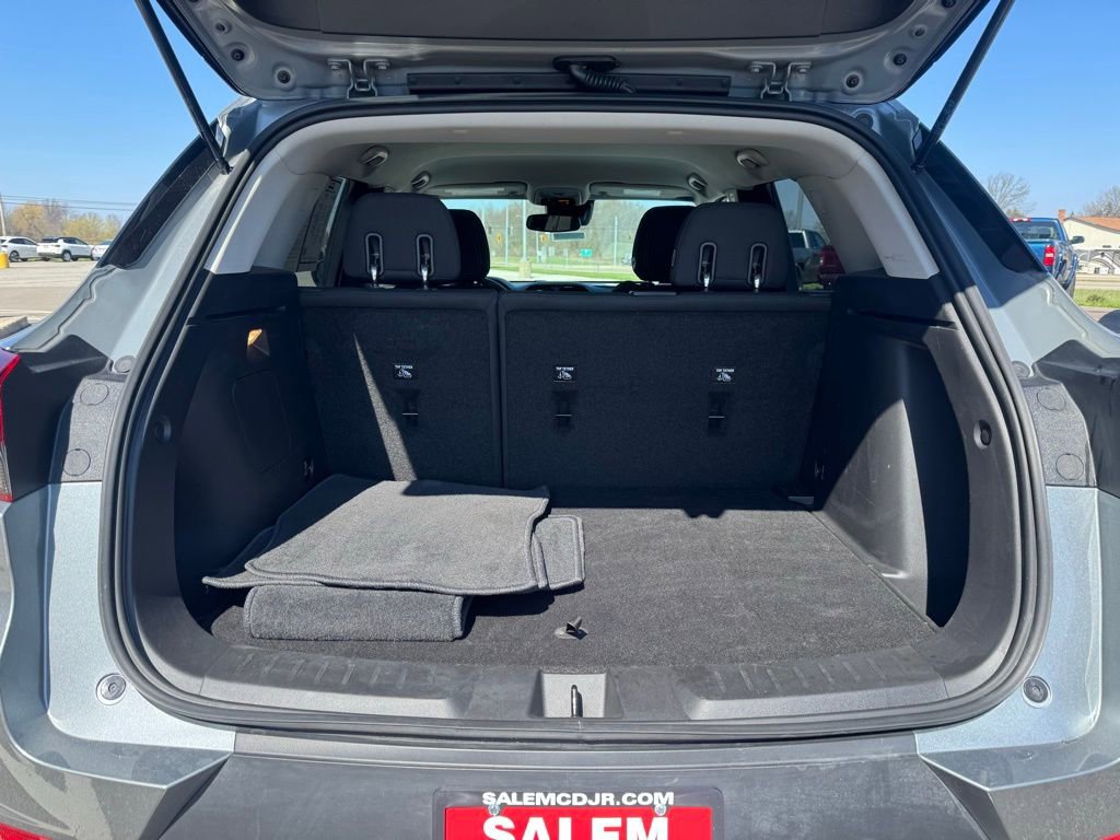 Used 2023 Chevrolet TrailBlazer LT w/ Convenience Package FWD image 10