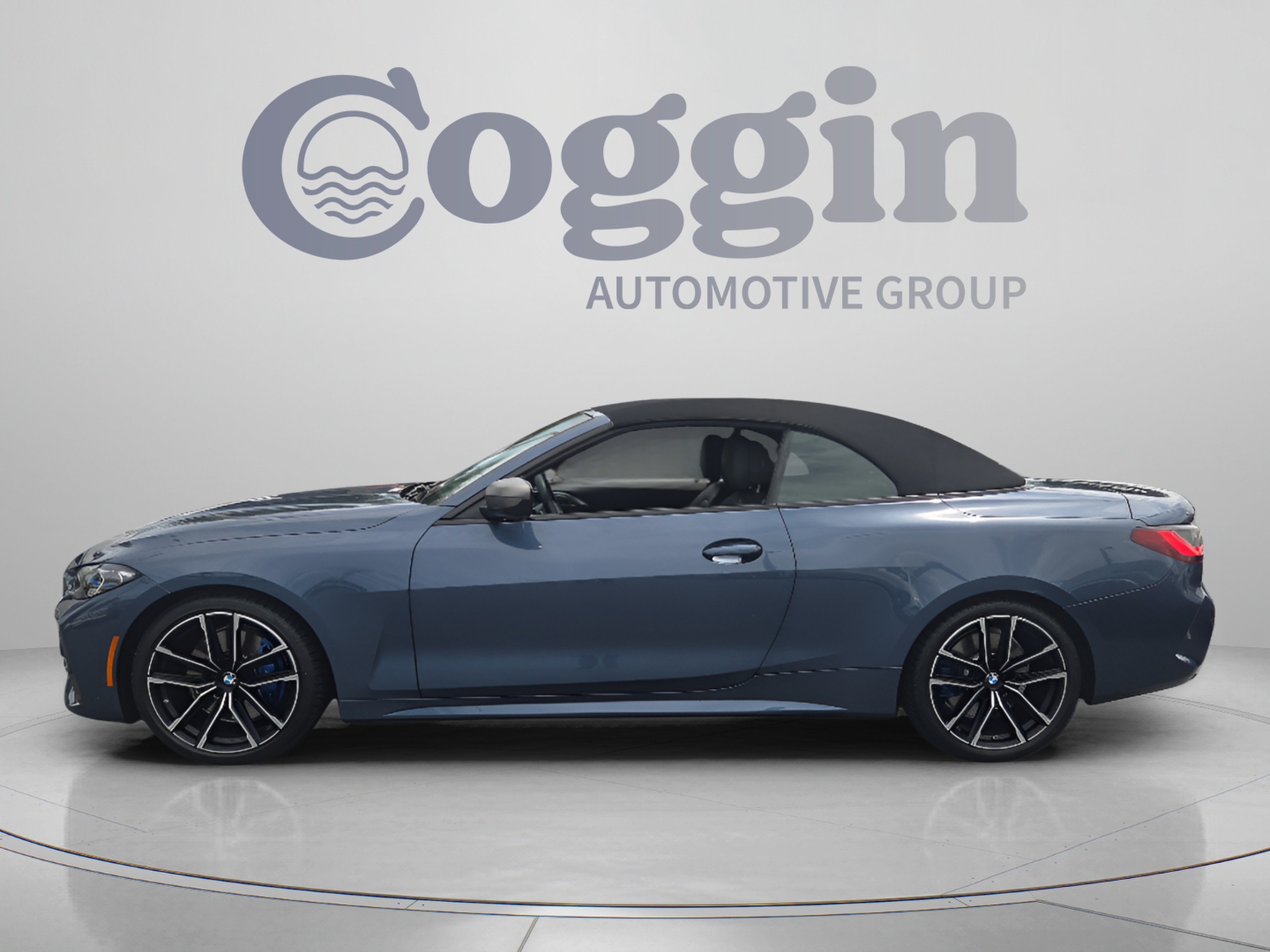 Used 2022 BMW M440i Convertible w/ Premium Package RWD image 2