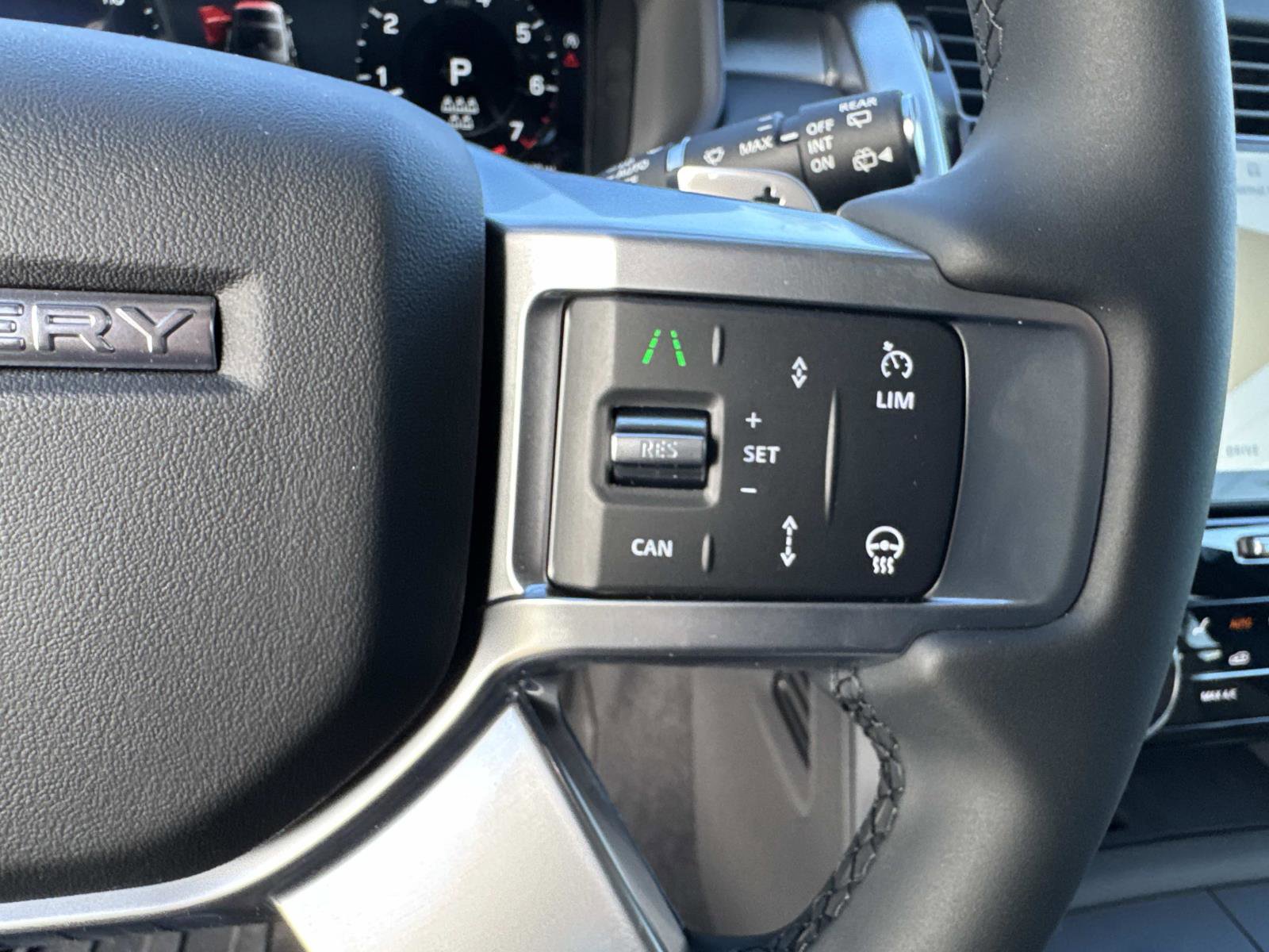 New 2026 Land Rover Discovery Limited Edition image 30