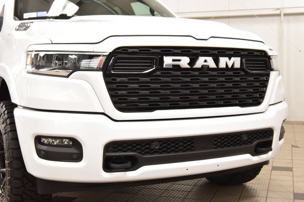 Used 2025 RAM 1500 Big Horn AWD/4WD image 11