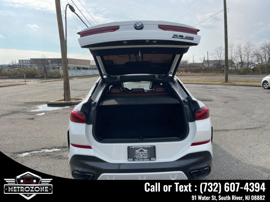 Used 2023 BMW X6 M50i w/ Executive Package image 21