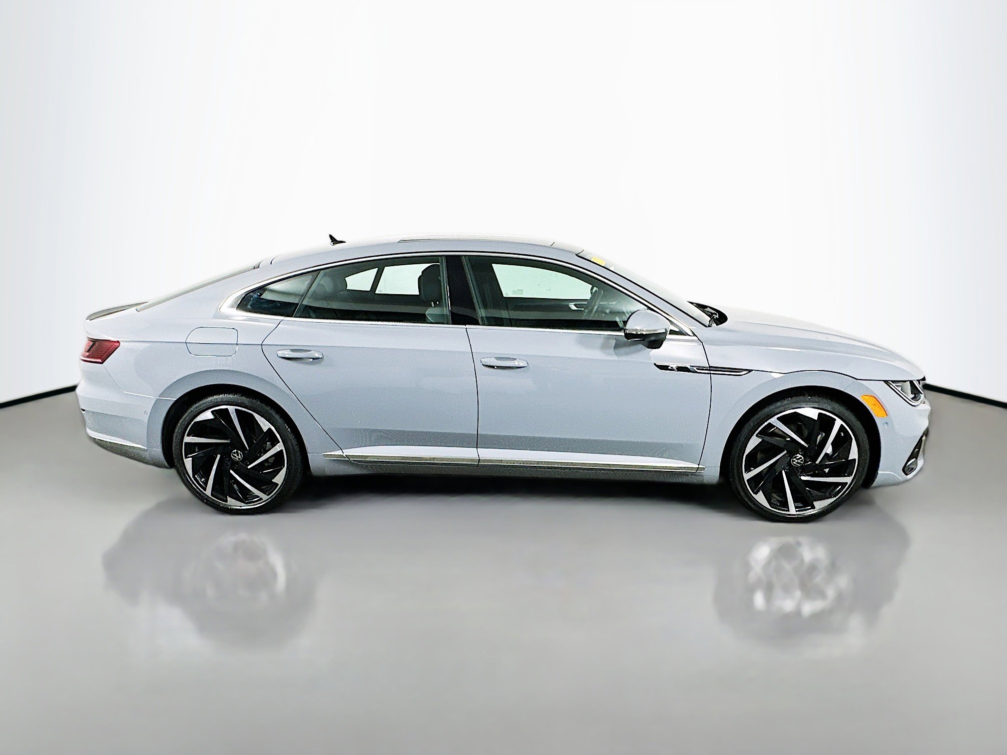 Used 2023 Volkswagen Arteon SEL Premium AWD/4WD image 8