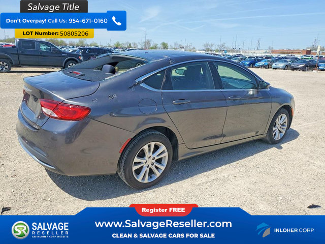 Used 2015 Chrysler 200 Limited FWD image 4