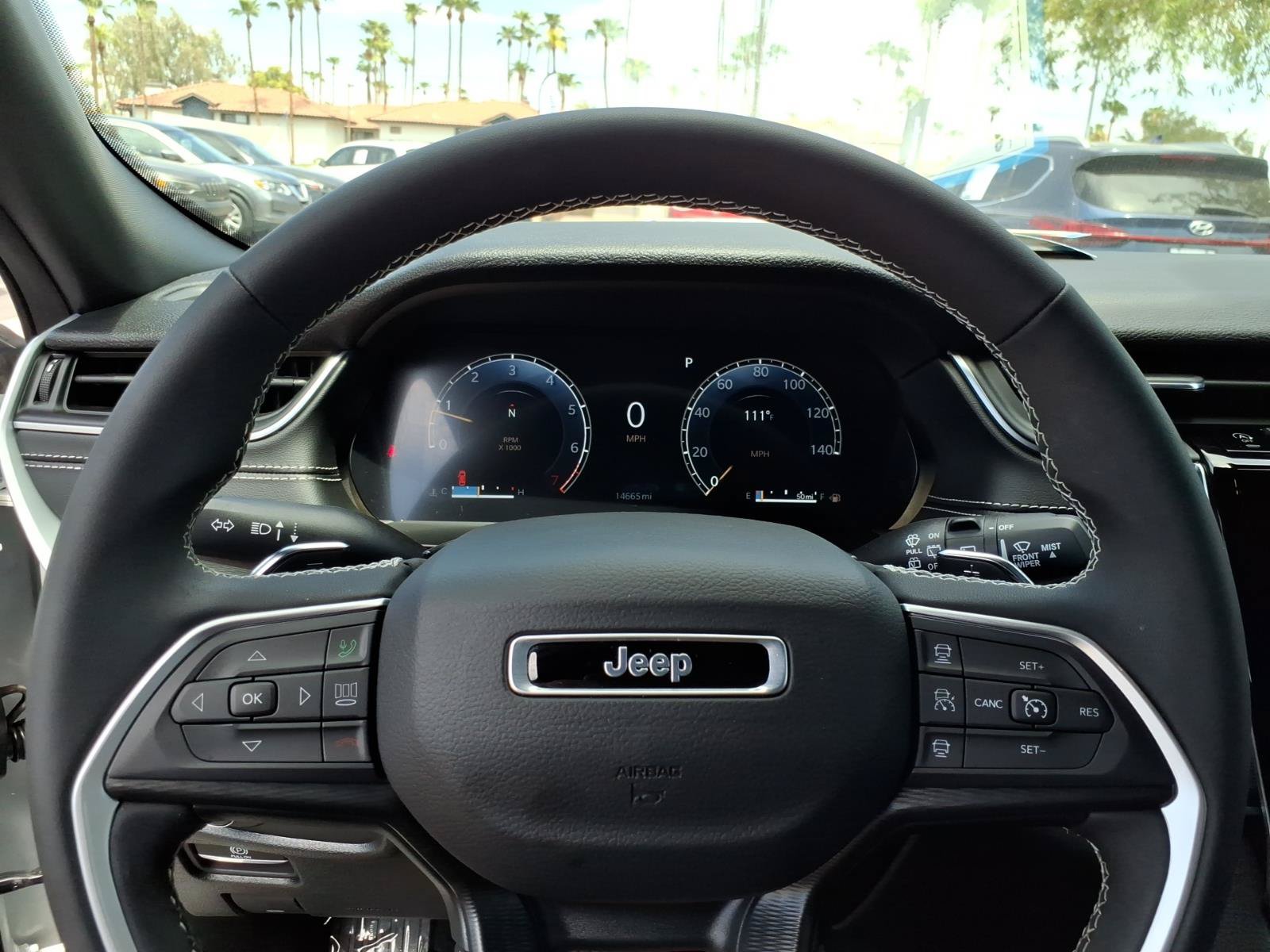 Used 2025 Jeep Grand Cherokee L Laredo AWD/4WD image 28