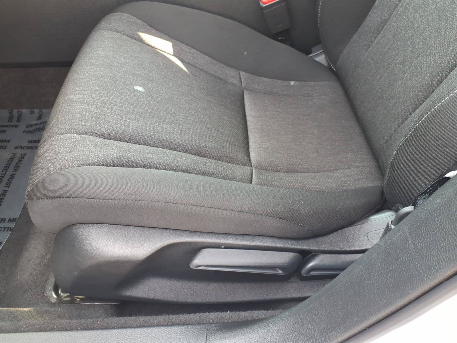Certified 2025 Honda Accord LX image 13
