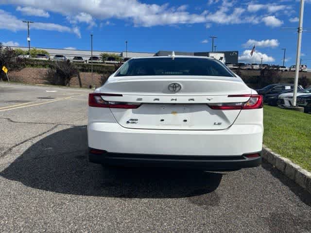 Used 2025 Toyota Camry LE AWD/4WD image 5