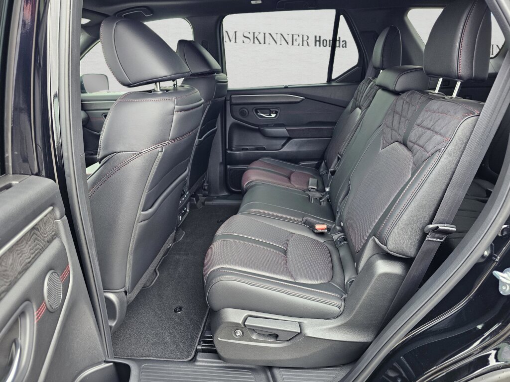 New 2026 Honda Pilot Black Edition image 35