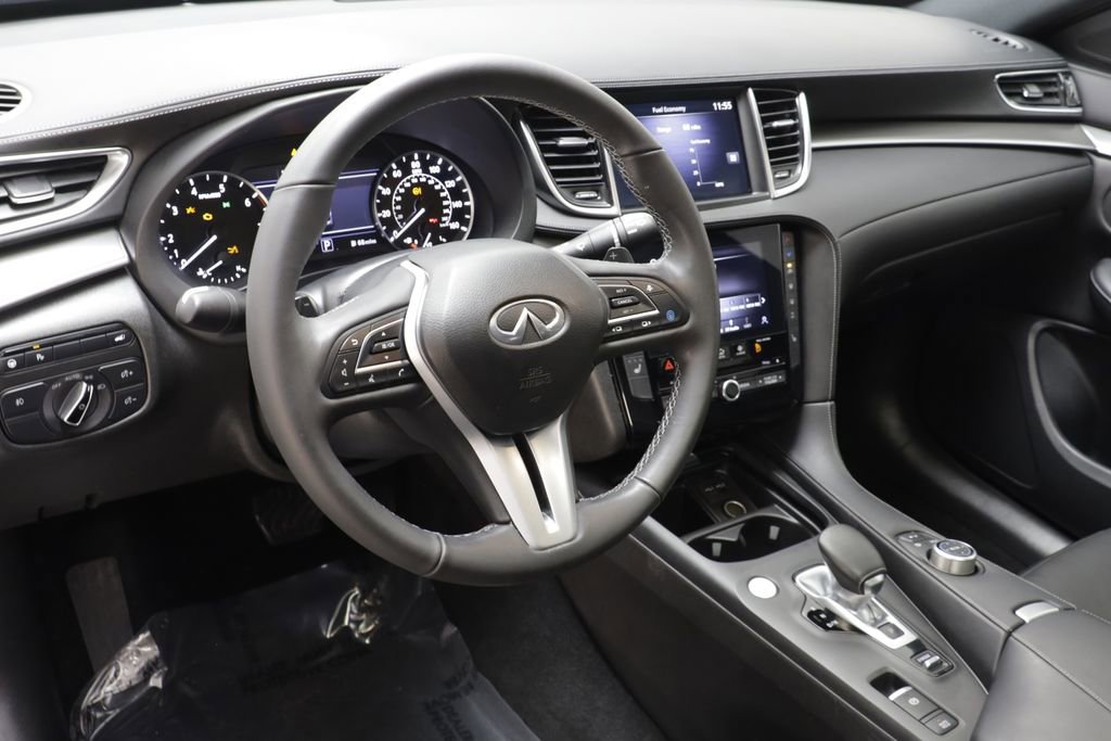 Used 2023 INFINITI QX55 Luxe w/ Cargo Package AWD/4WD image 7