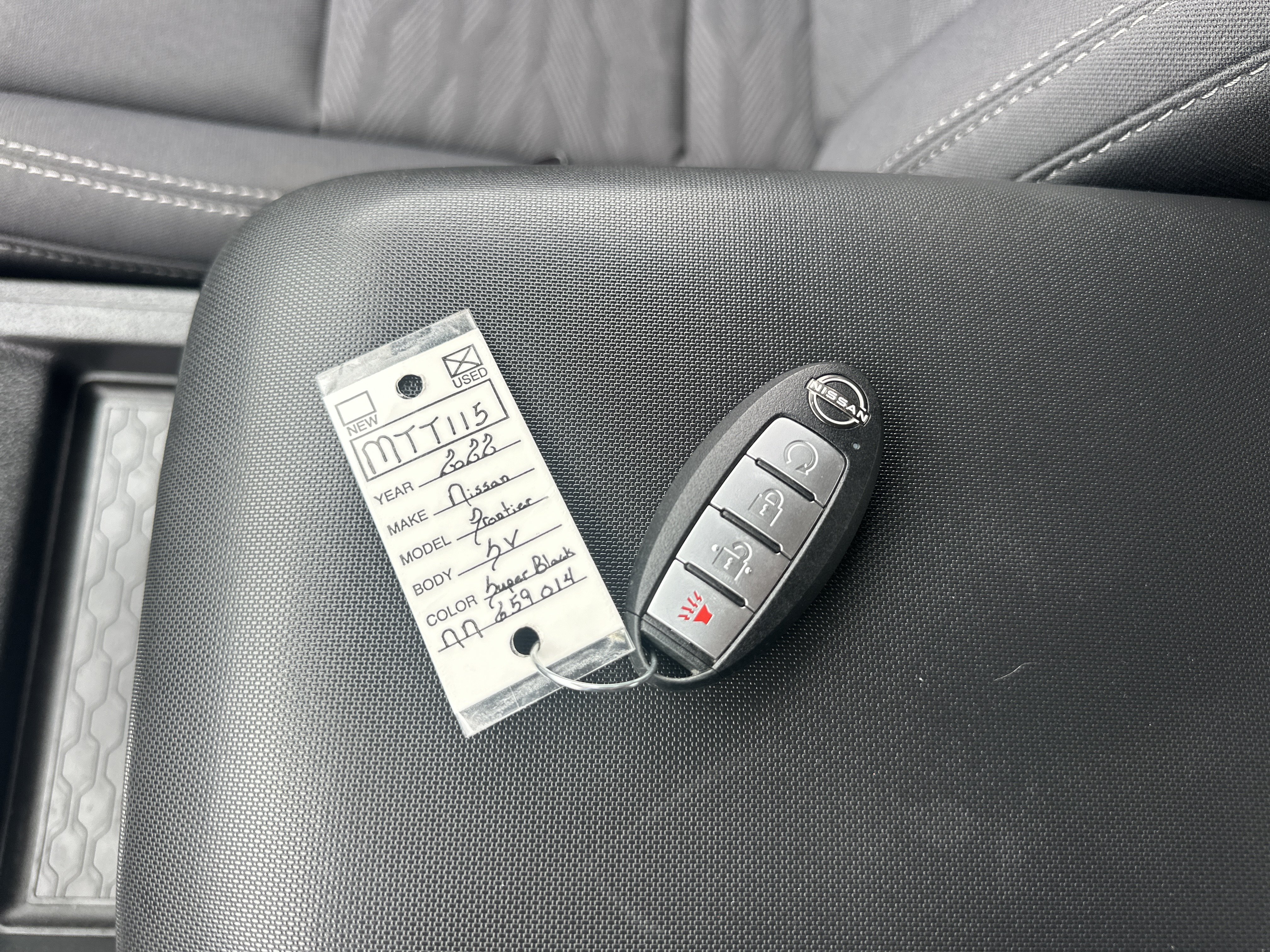 Used 2022 Nissan Frontier SV AWD/4WD image 21