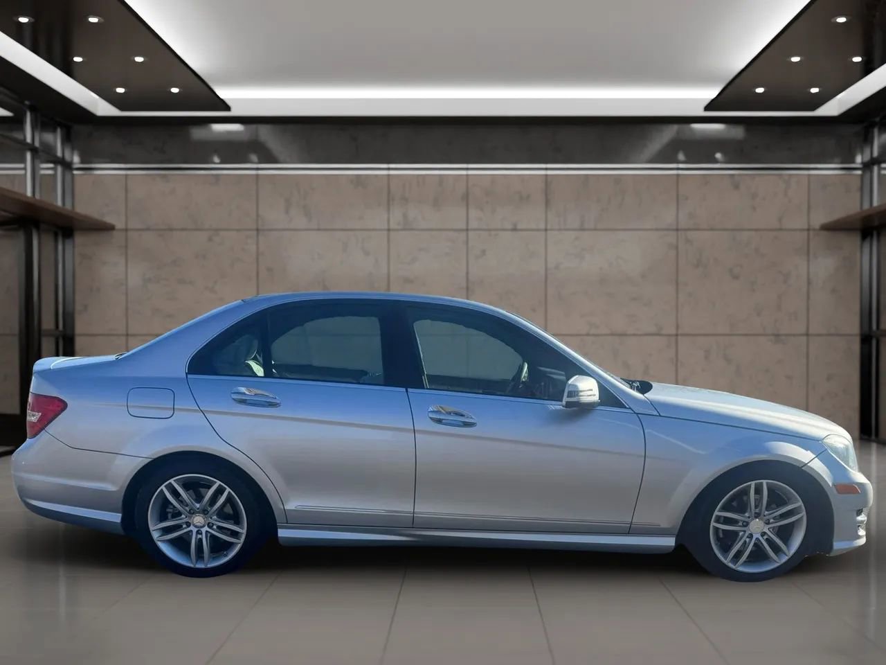 Used 2013 Mercedes-Benz C 250 Sedan image 7