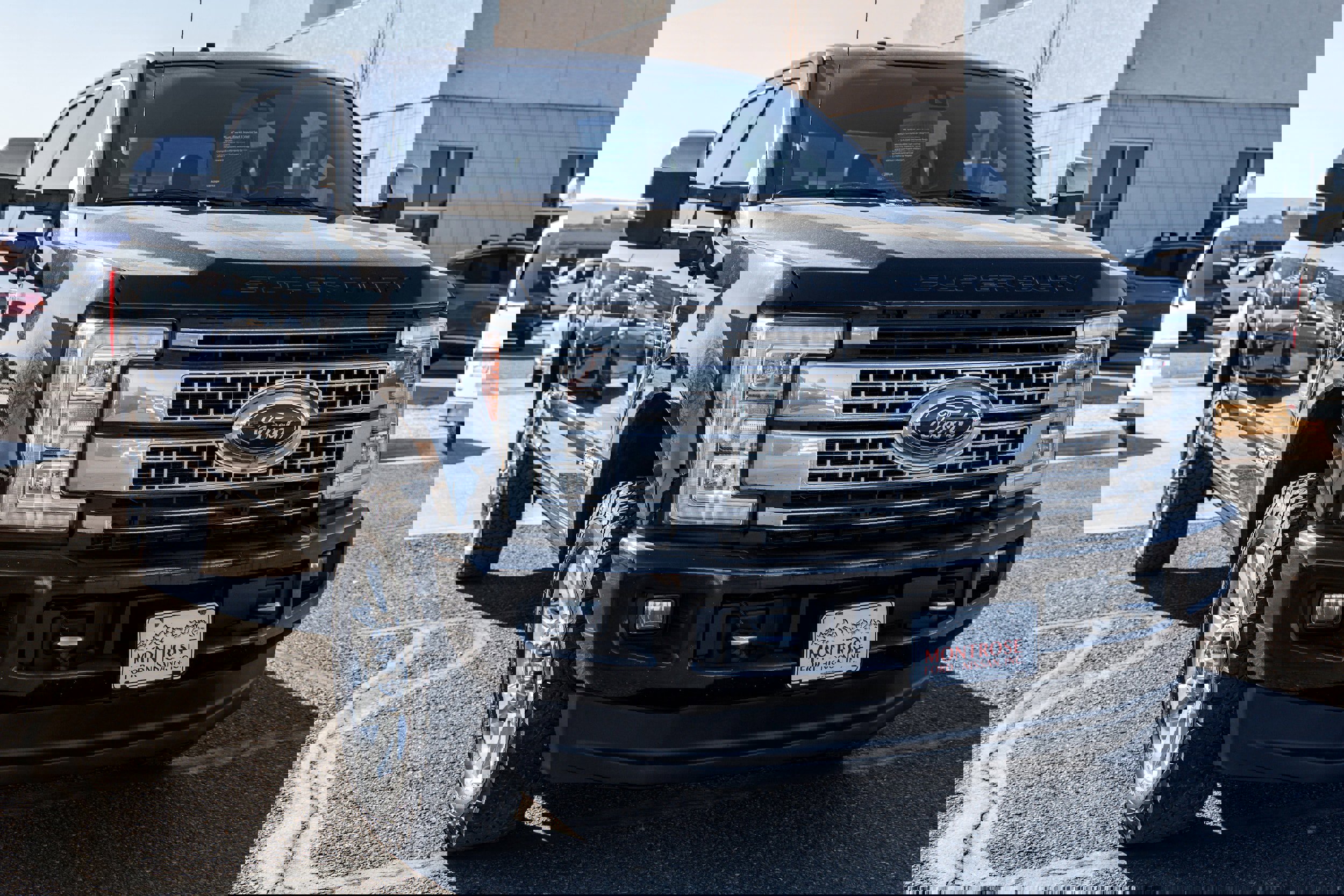 Used 2017 Ford F350 Platinum w/ Platinum Ultimate Package AWD/4WD image 3