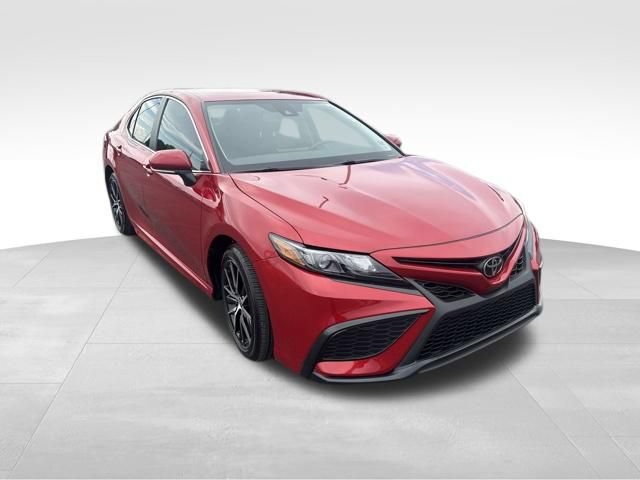 Used 2024 Toyota Camry SE w/ Convenience Package FWD image 7