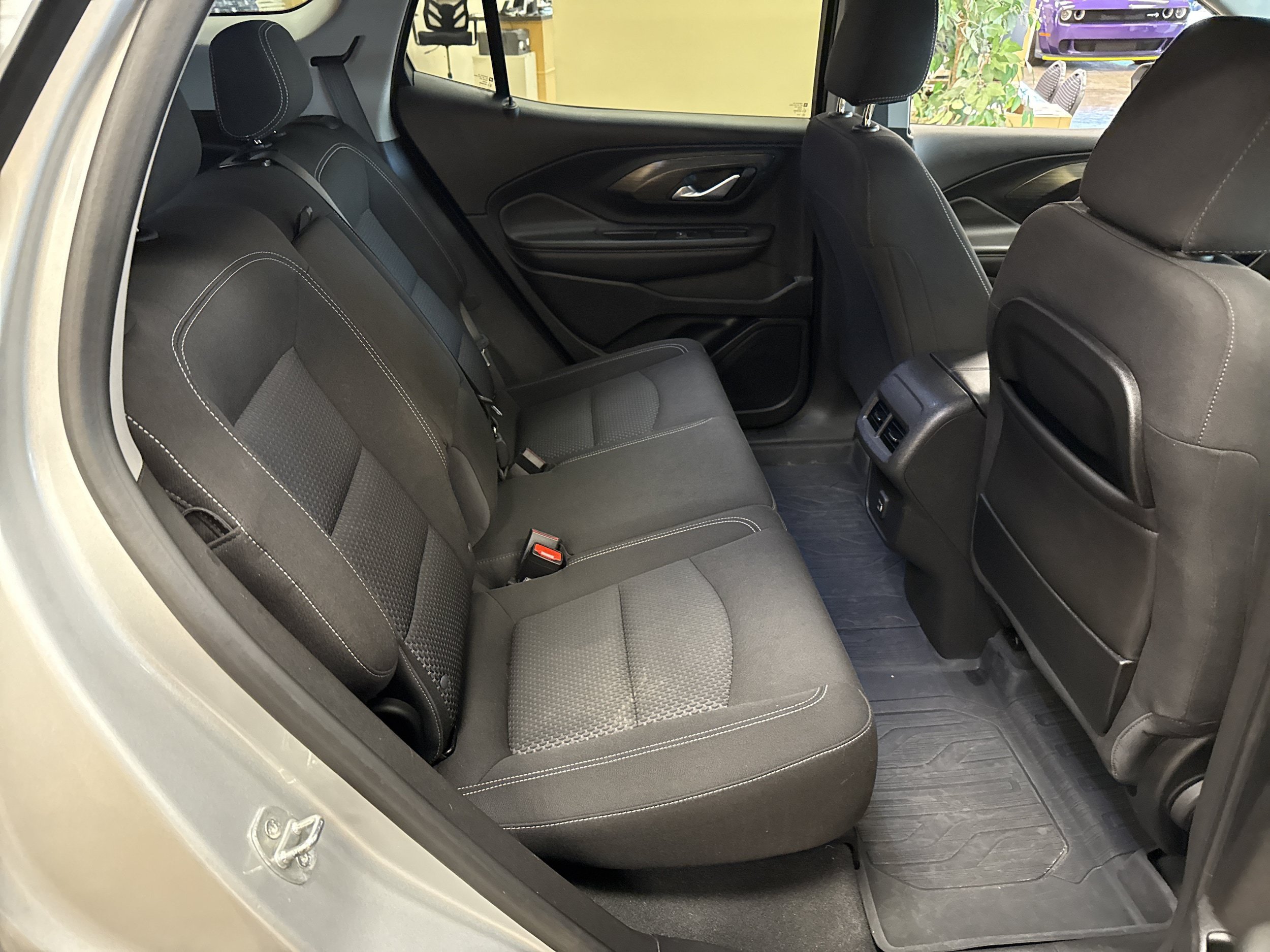 Used 2022 GMC Terrain SLE w/ Driver Convenience Package AWD/4WD image 39