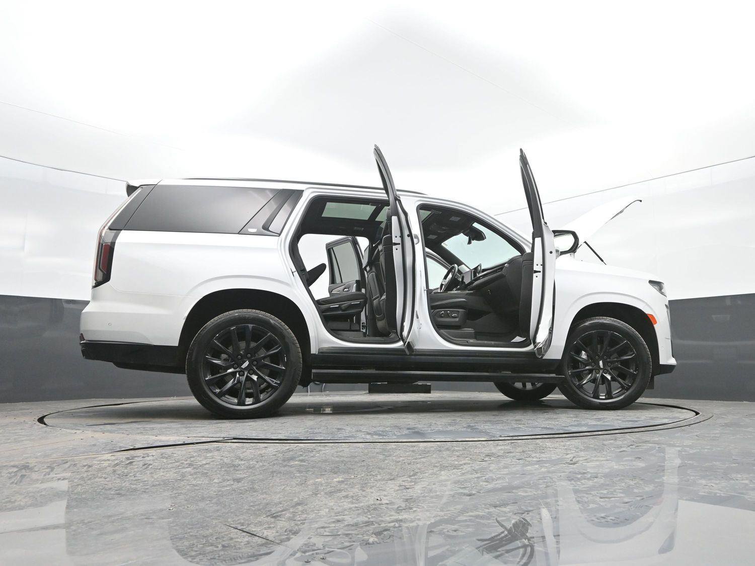 Used 2023 Cadillac Escalade Sport Platinum w/ LPO, ONYX Package image 58