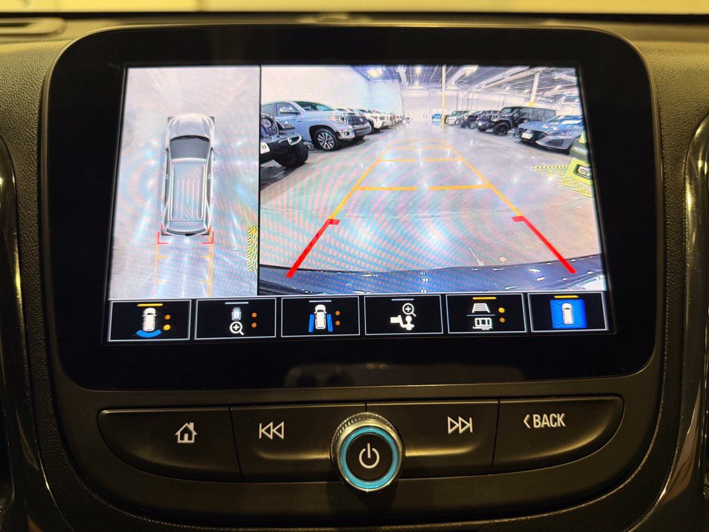 Used 2022 Chevrolet Equinox RS w/ RS Leather Package FWD image 25