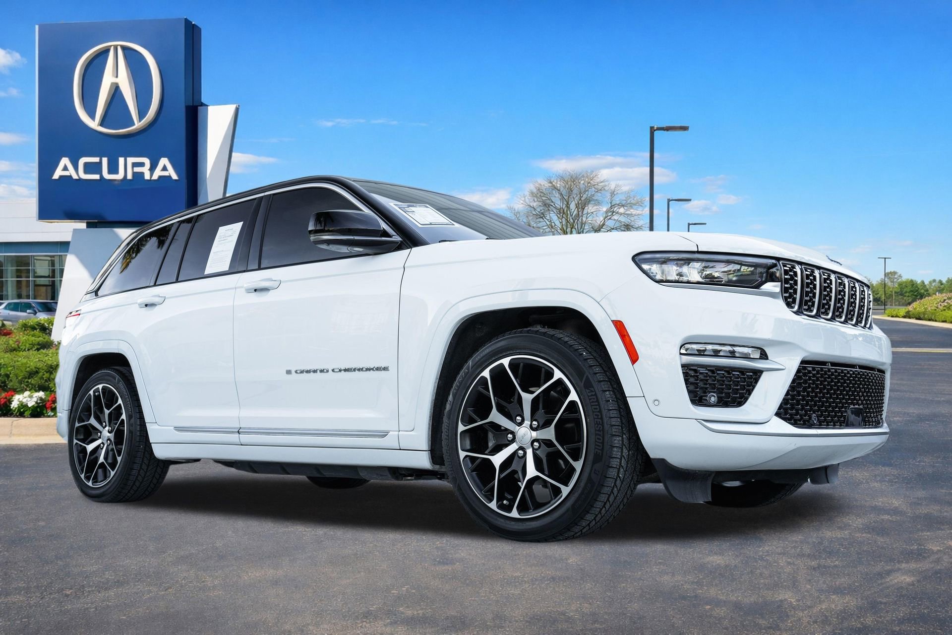 Used 2022 Jeep Grand Cherokee Summit video 2