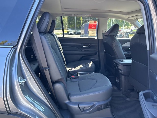 New 2026 Toyota Grand Highlander Platinum image 21