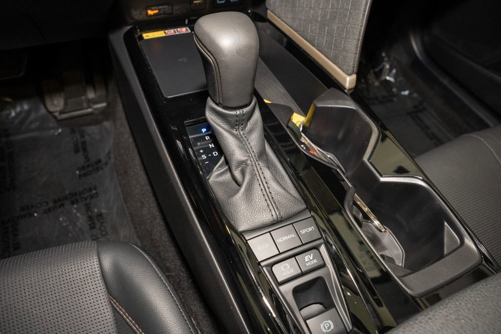 Used 2025 Toyota Camry XLE image 17