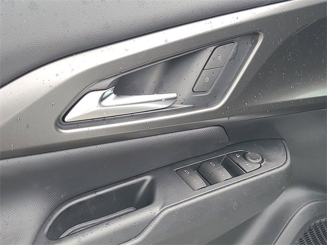 New 2026 Chevrolet Equinox EV LT image 19