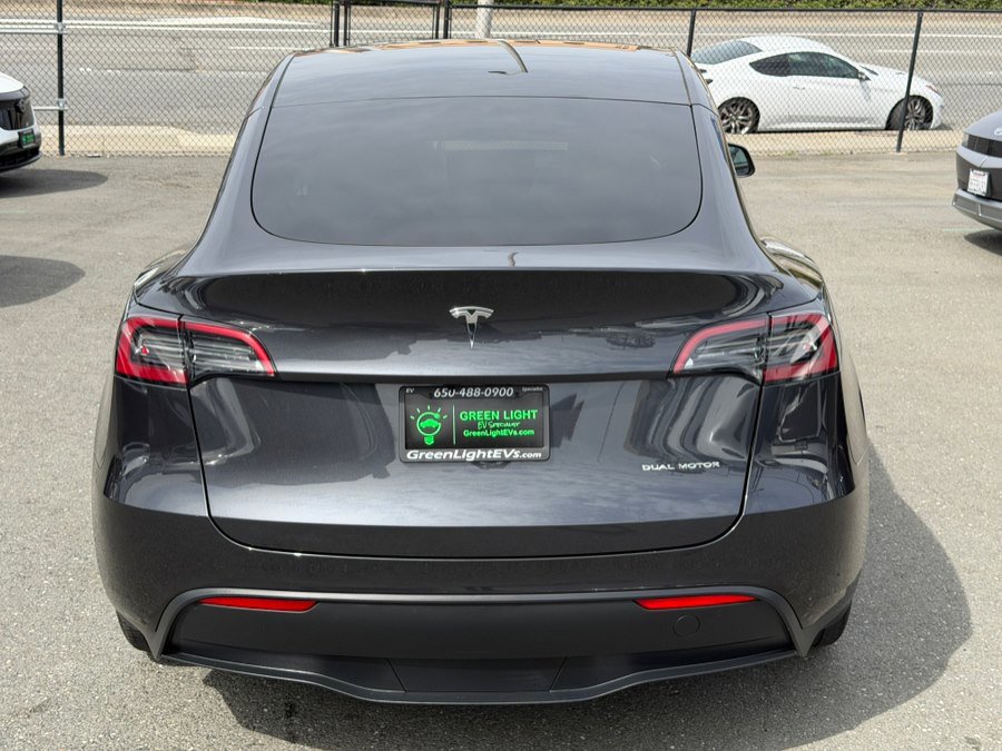 Used 2024 Tesla Model Y Long Range image 6