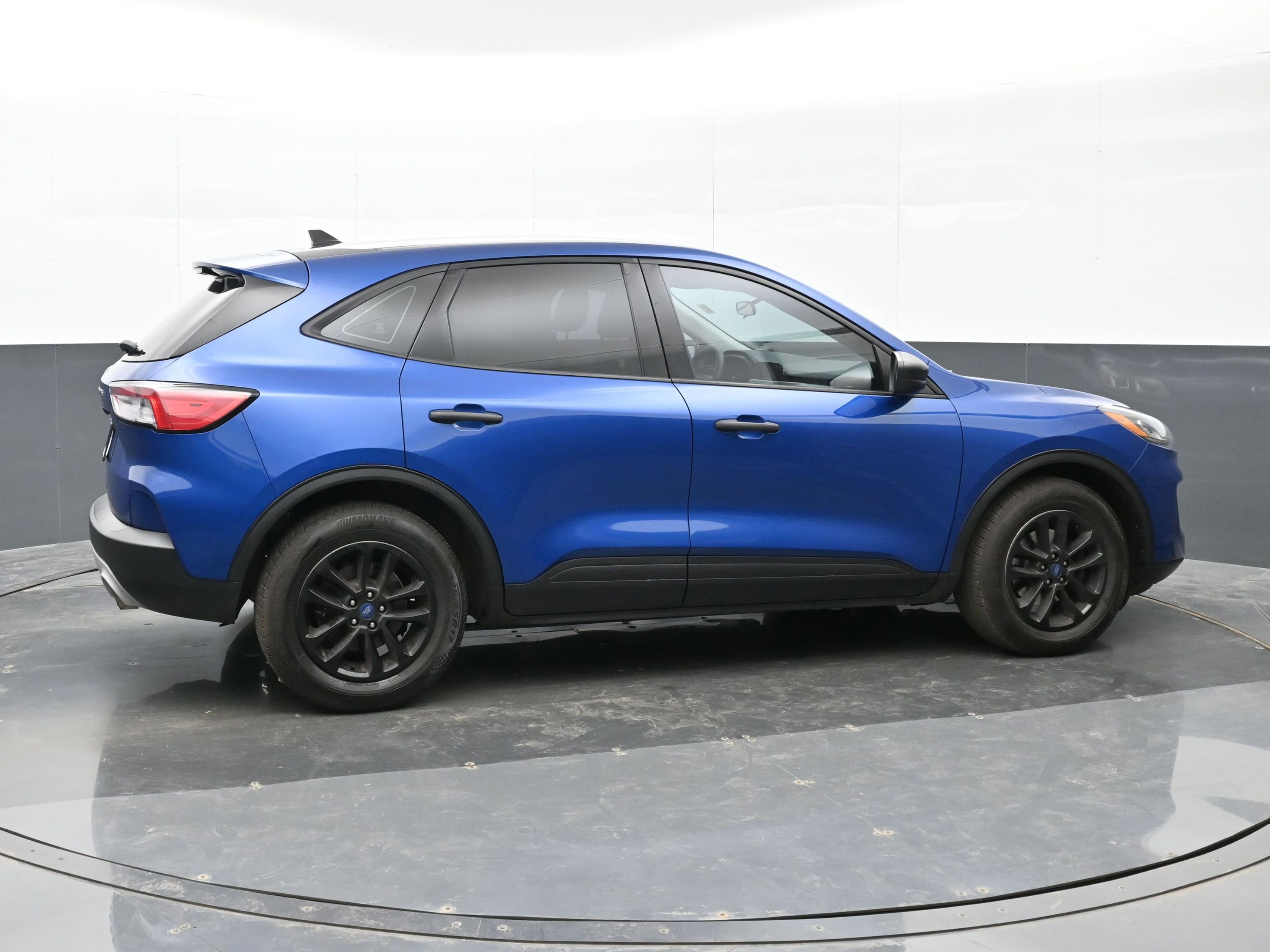 Used 2022 Ford Escape S image 7